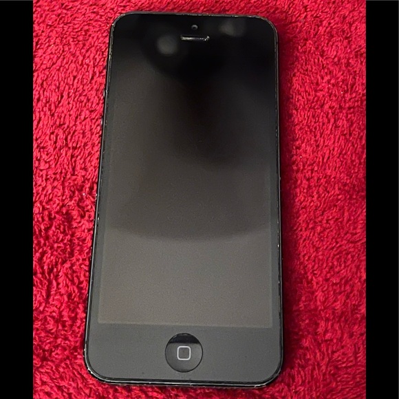 Unlocked Model A1498 IPhone 5 -works, just slow. - Picture 3 of 6